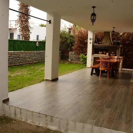 Bodrum-bitez Arasinda, Huzurlu Bir Aile Evi 빌라 *
