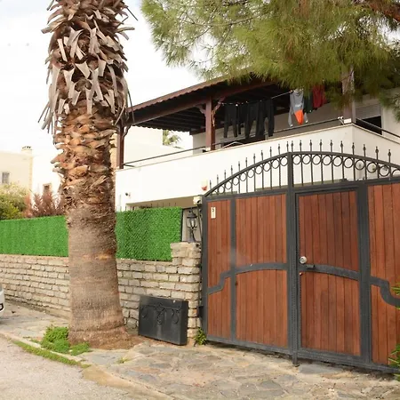 빌라 Bodrum-bitez Arasinda, Huzurlu Bir Aile Evi